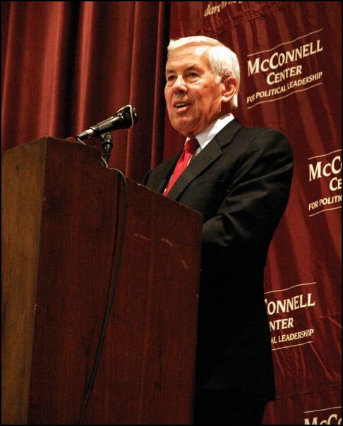 Lugar encourages students to become active in world affairs