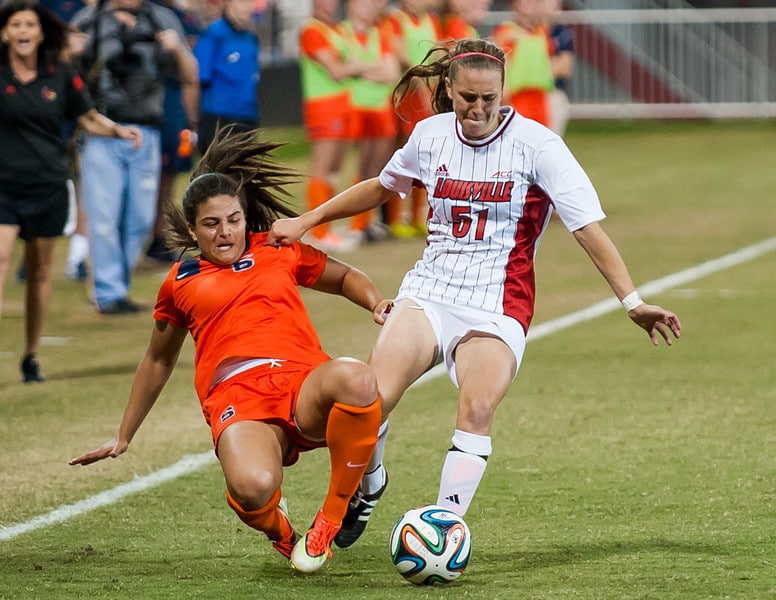 Women's soccer opens ACC play with 10 win over Syracuse • The