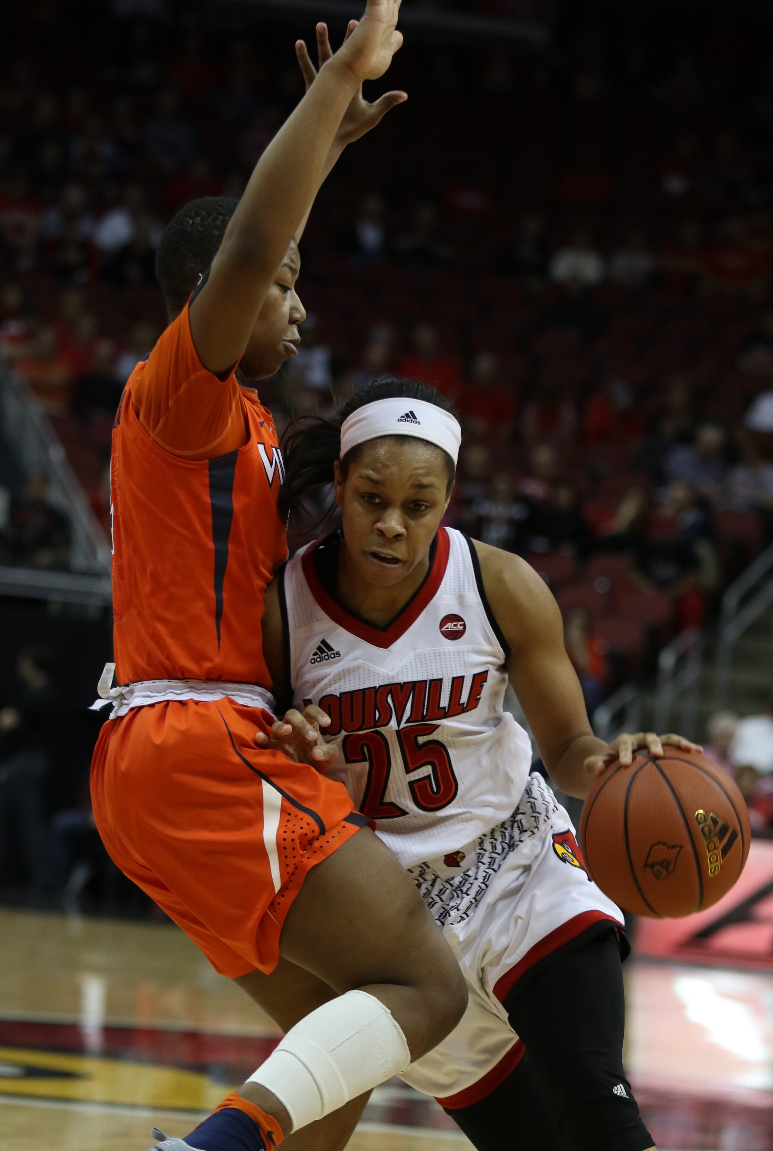 Women&#39;s basketball sends off seniors with win over Virginia • The Louisville Cardinal