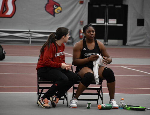 Women’s tennis falls to Syracuse, rebounds with win over Clemson