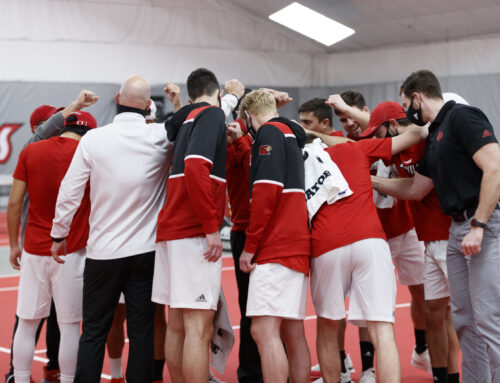Men’s tennis falls 4-1 to Notre Dame
