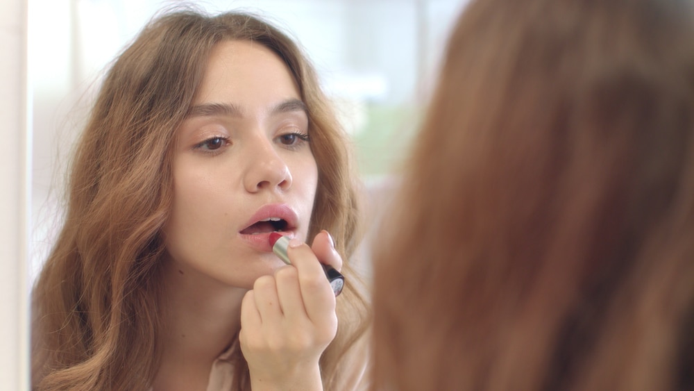 Five Morning Makeup Tips That Will Save