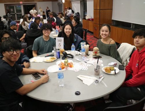 RECAP: U of L student activities board hosts annual “Friendsgiving”