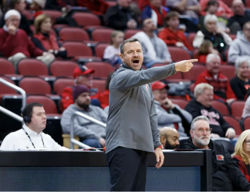 Louisville WBB can’t overcome rough start against No. 1 UConn