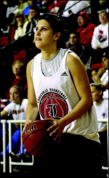 Women's basketball opens practice