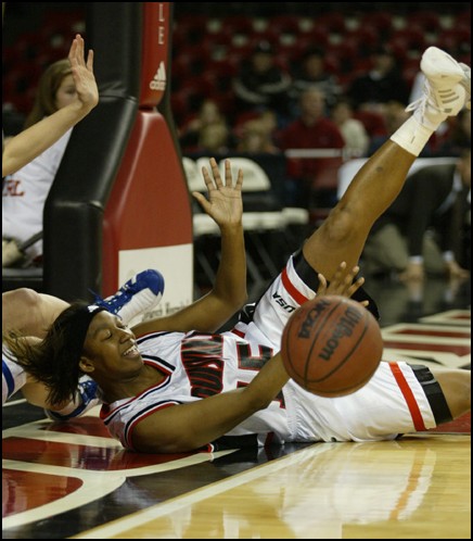 No fiddling for this Nero as Cards burn Eastern Illinois